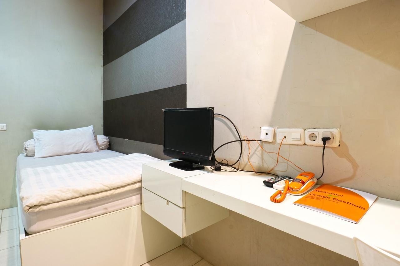 Oranje Gasthuis Hotel Surabaya Luaran gambar