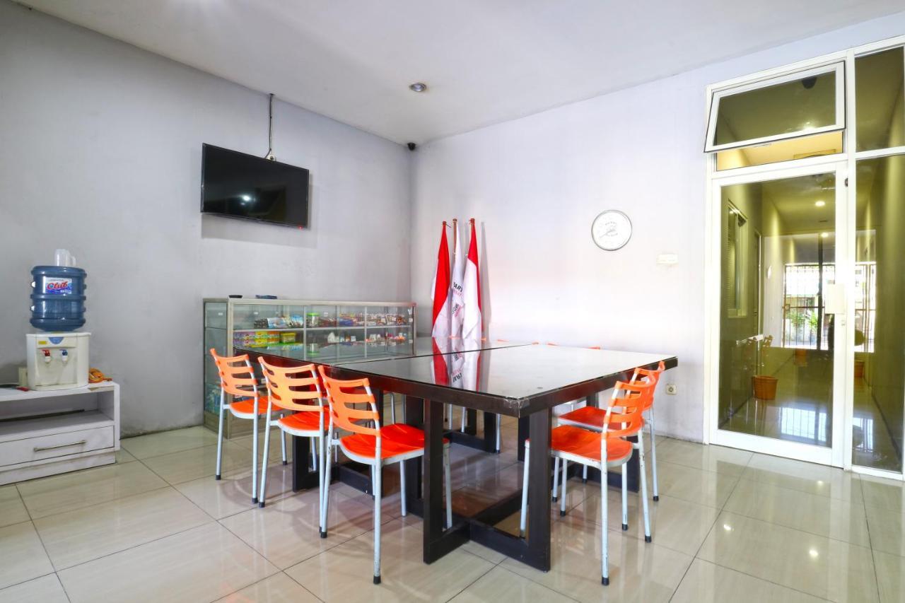 Oranje Gasthuis Hotel Surabaya Luaran gambar