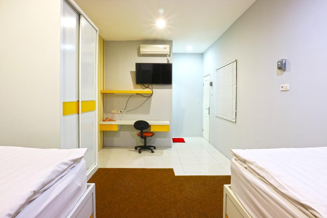 Oranje Gasthuis Hotel Surabaya Luaran gambar