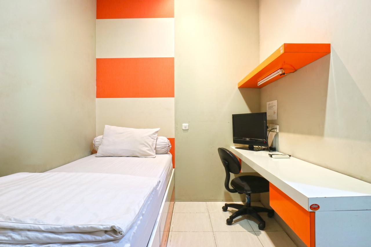 Oranje Gasthuis Hotel Surabaya Luaran gambar