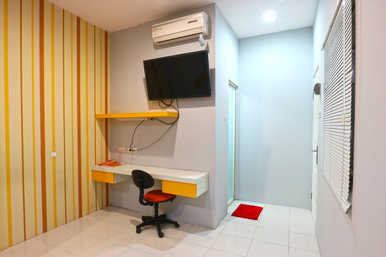 Oranje Gasthuis Hotel Surabaya Luaran gambar